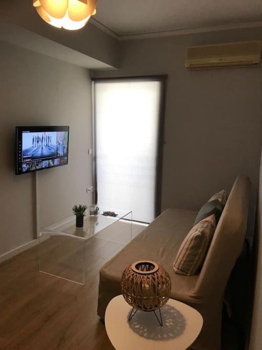 Kyparissia Cozy Flat - 5Mins Walking From Beach Leilighet Eksteriør bilde