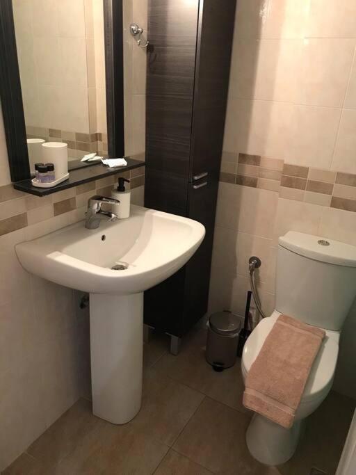 Kyparissia Cozy Flat - 5Mins Walking From Beach Leilighet Eksteriør bilde